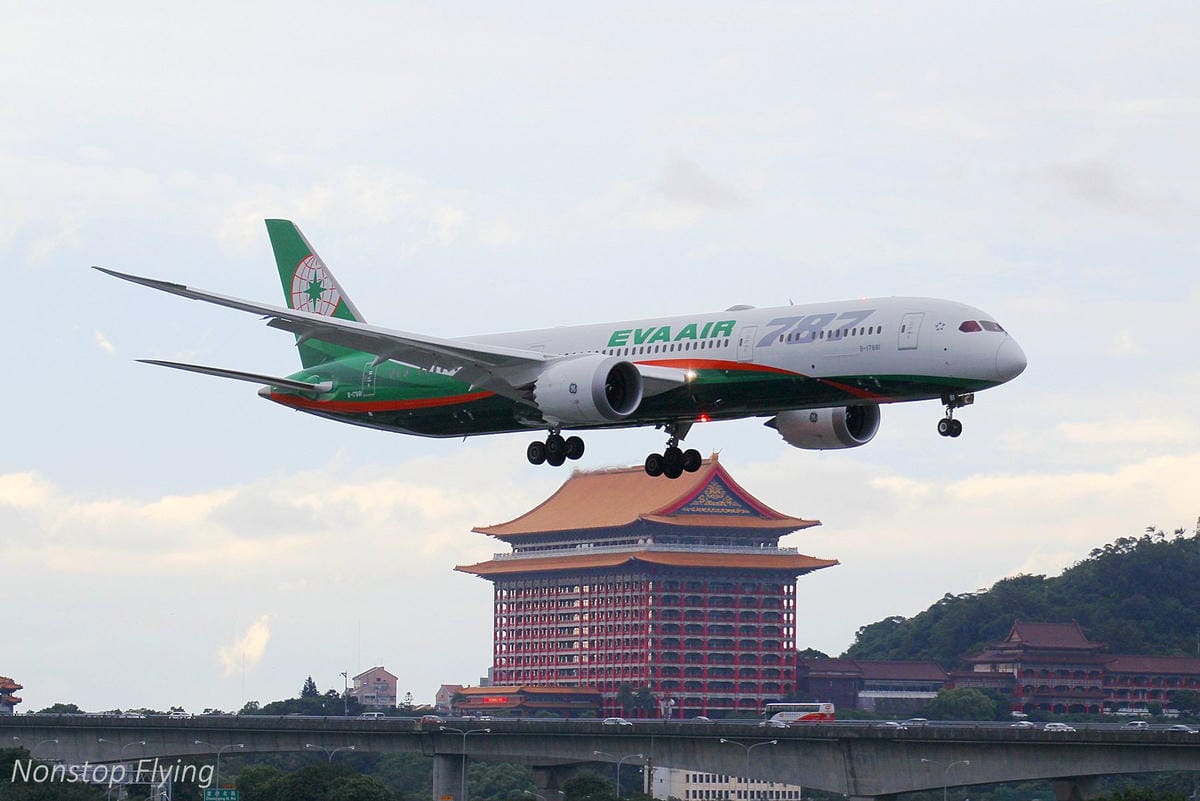 2018.10.14 松山機場拍飛機 -濱江街180巷跑道頭(飛機巷)最後巡禮+長榮787-9首拍 - 第57張圖 2018.10.14 松山機場拍飛機 -濱江街180巷跑道頭(飛機巷)最後巡禮+長榮787-9首拍