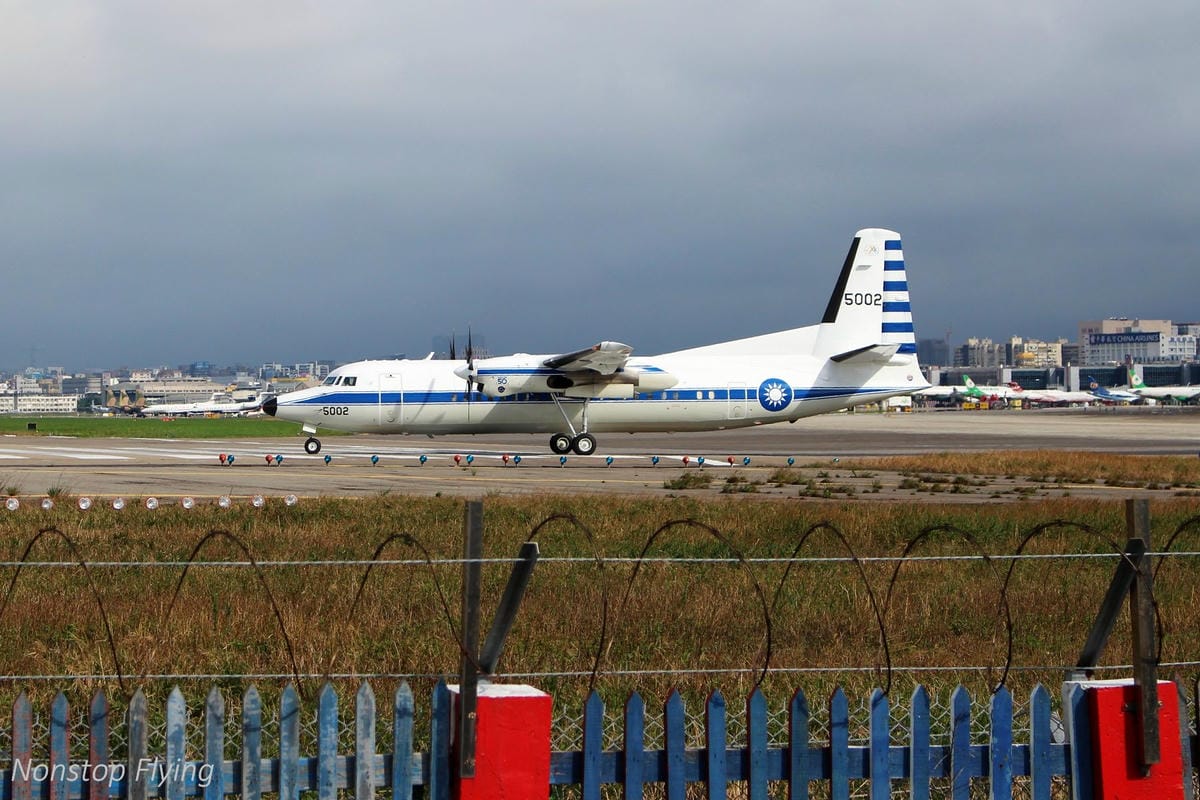 2018.10.14 松山機場拍飛機 -濱江街180巷跑道頭(飛機巷)最後巡禮+長榮787-9首拍