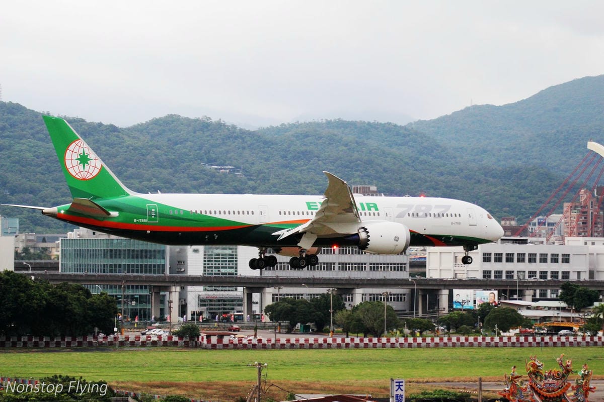2018.10.14 松山機場拍飛機 -濱江街180巷跑道頭(飛機巷)最後巡禮+長榮787-9首拍 - 第59張圖 2018.10.14 松山機場拍飛機 -濱江街180巷跑道頭(飛機巷)最後巡禮+長榮787-9首拍
