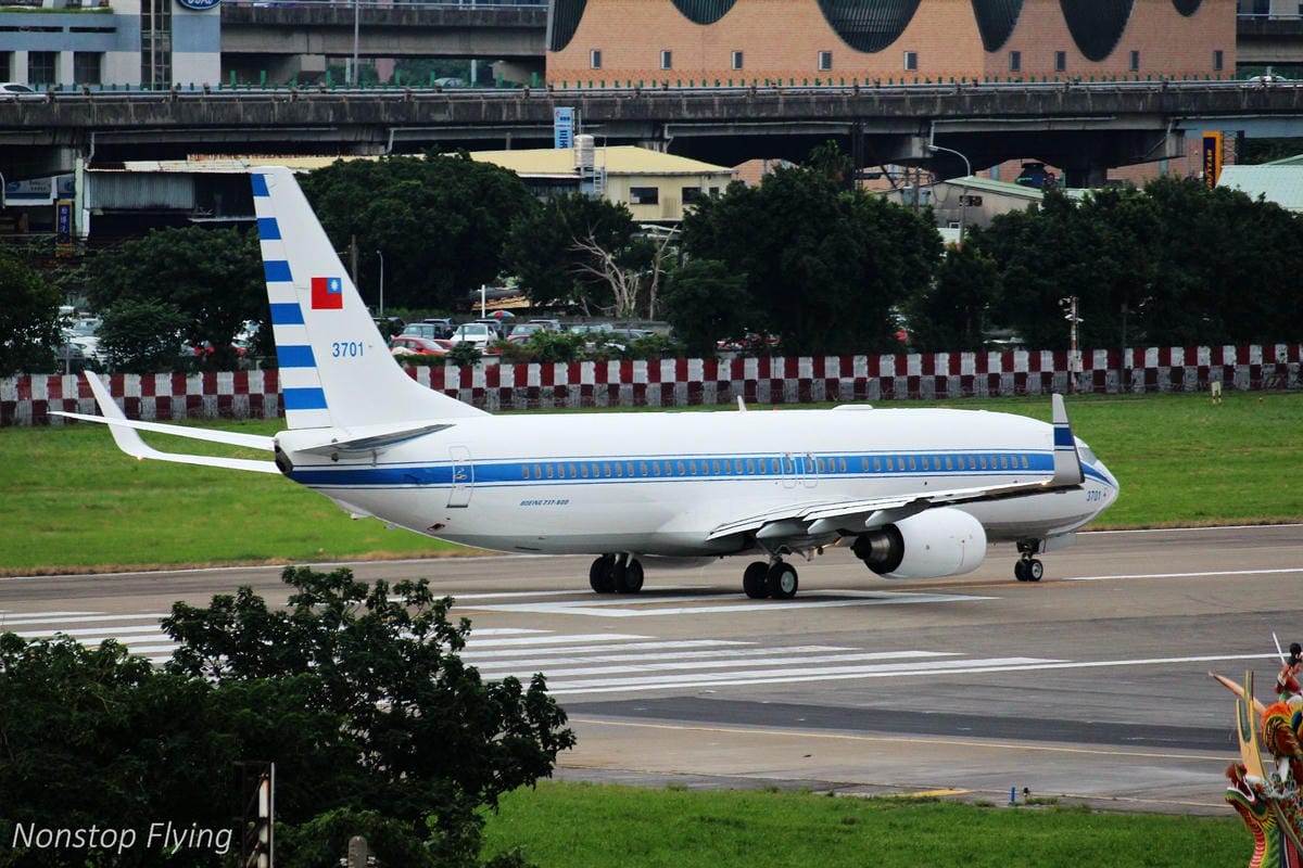 2018.10.14 松山機場拍飛機 -濱江街180巷跑道頭(飛機巷)最後巡禮+長榮787-9首拍 - 第68張圖 2018.10.14 松山機場拍飛機 -濱江街180巷跑道頭(飛機巷)最後巡禮+長榮787-9首拍