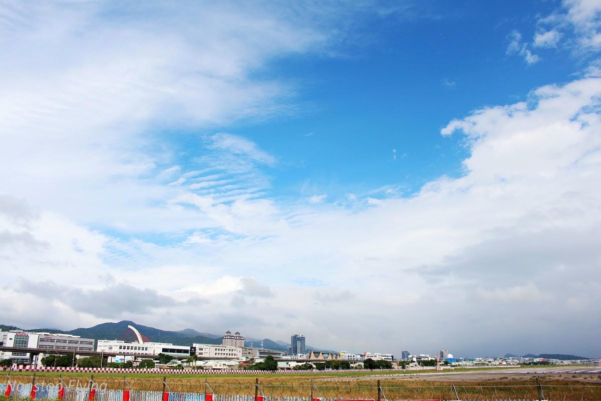 2018.10.14 松山機場拍飛機 -濱江街180巷跑道頭(飛機巷)最後巡禮+長榮787-9首拍 - 第6張圖 2018.10.14 松山機場拍飛機 -濱江街180巷跑道頭(飛機巷)最後巡禮+長榮787-9首拍