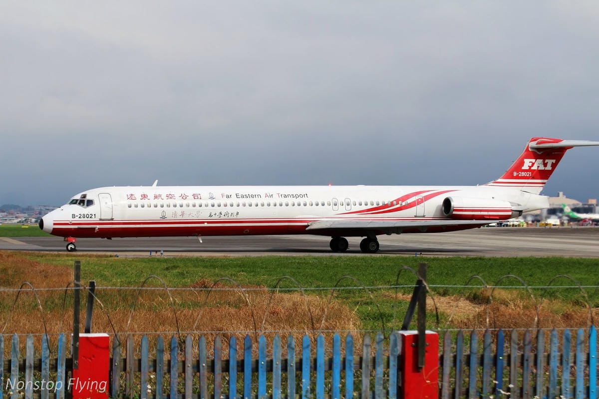 2018.10.14 松山機場拍飛機 -濱江街180巷跑道頭(飛機巷)最後巡禮+長榮787-9首拍 - 第9張圖 2018.10.14 松山機場拍飛機 -濱江街180巷跑道頭(飛機巷)最後巡禮+長榮787-9首拍