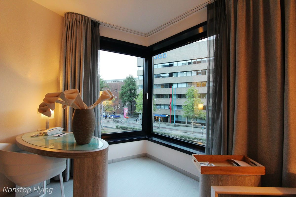 【住宿心得】荷蘭鹿特丹Mainport Hotel Rotterdam -市區五星級設計酒店，緊鄰河岸、地鐵/電車站，新穎舒適質感佳!