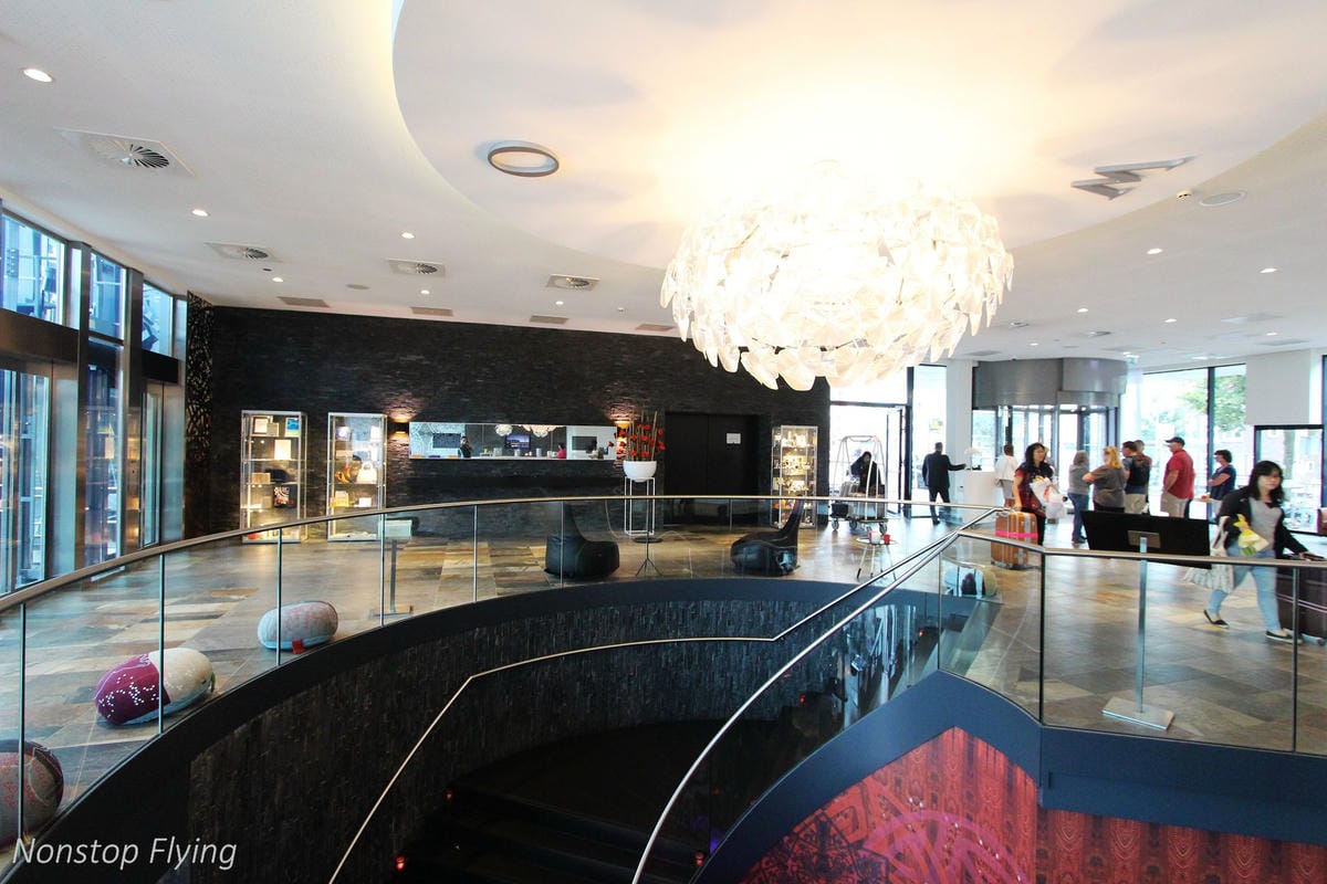 【住宿心得】荷蘭鹿特丹Mainport Hotel Rotterdam -市區五星級設計酒店，緊鄰河岸、地鐵/電車站，新穎舒適質感佳!