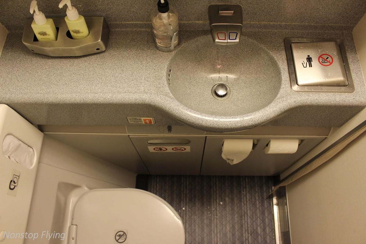 2018.12.07 國泰航空 CX450 台北-東京 777-300飛行記錄 – 新版一排10座777 - 第49張圖 2018.12.07 國泰航空 CX450 台北-東京 777-300飛行記錄 – 新版一排10座777