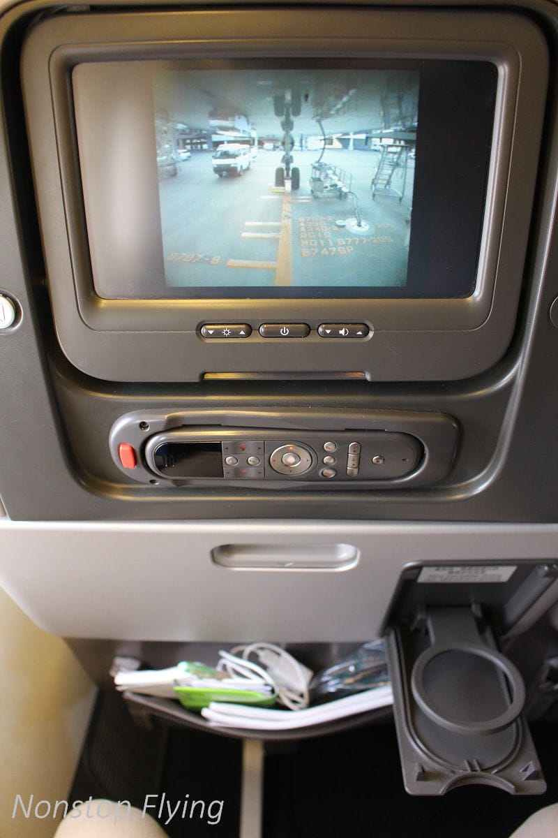 2018.12.10 國泰航空 CX451 東京-台北 波音777-300飛行記錄