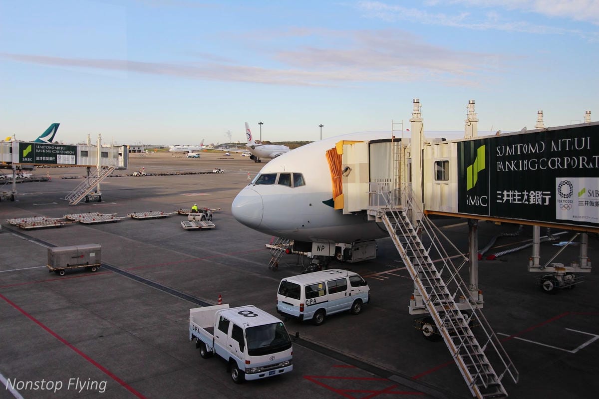 2018.12.10 國泰航空 CX451 東京-台北 波音777-300飛行記錄
