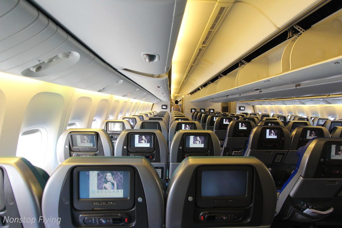 2018.12.10 國泰航空 CX451 東京-台北 波音777-300飛行記錄