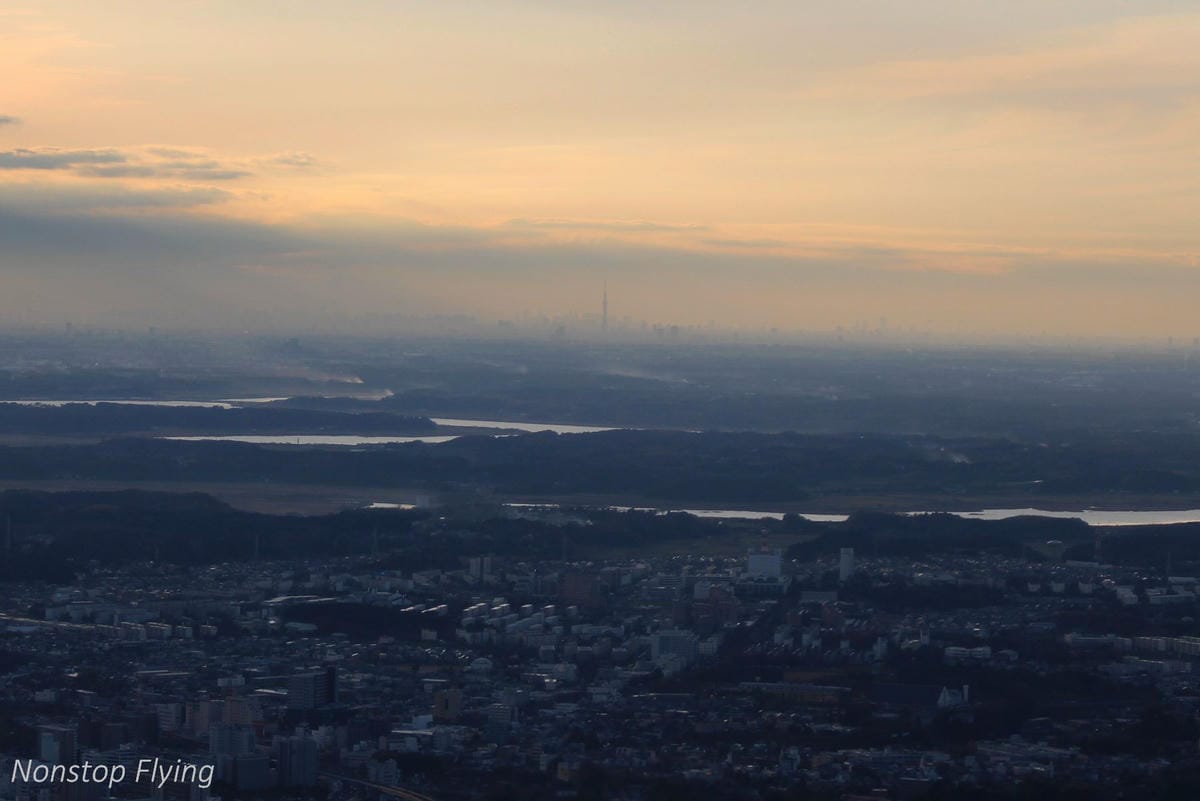 2018.12.10 國泰航空 CX451 東京-台北 波音777-300飛行記錄