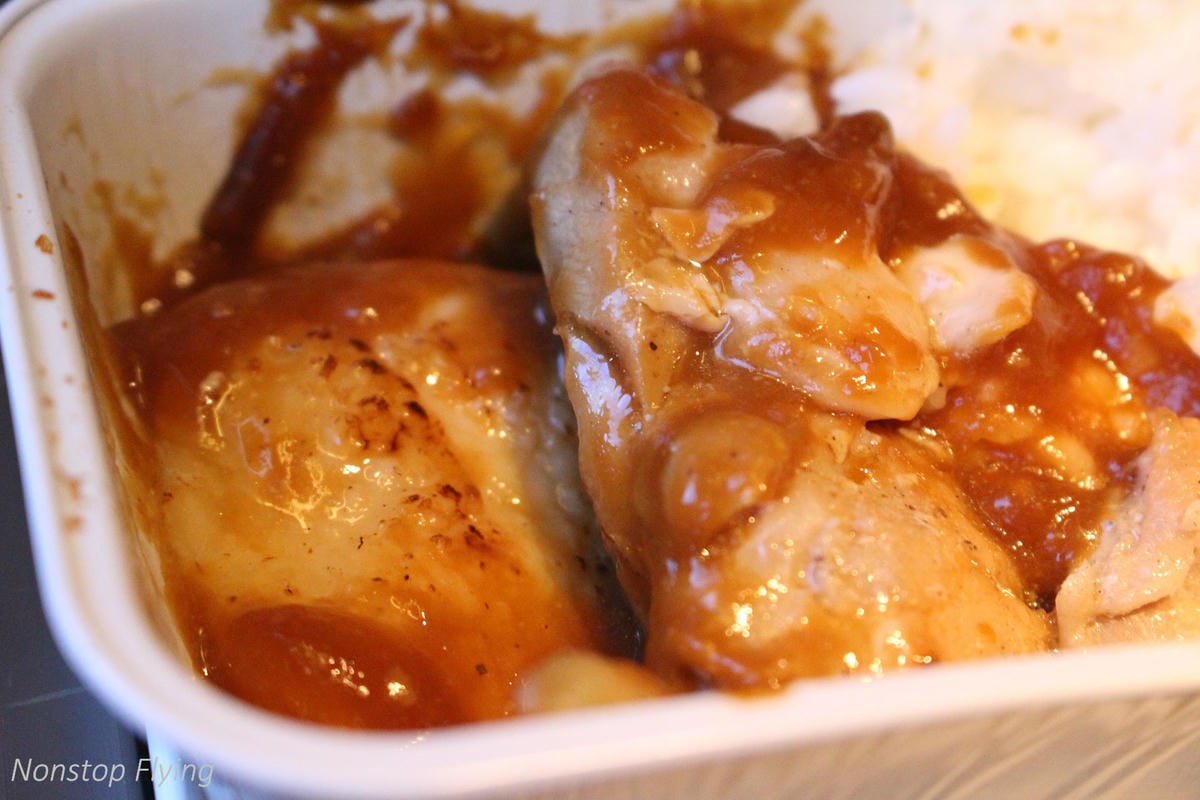 2018.12.10 國泰航空 CX451 東京-台北 波音777-300飛行記錄