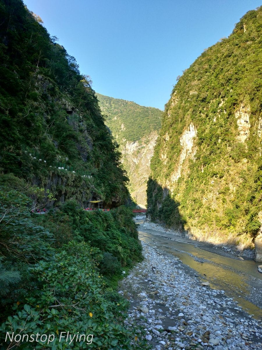 2018冬遊花蓮 兩天一夜小旅行 -太魯閣峽谷馬拉松、星巴克洄瀾門市、雲山水、太平洋公園