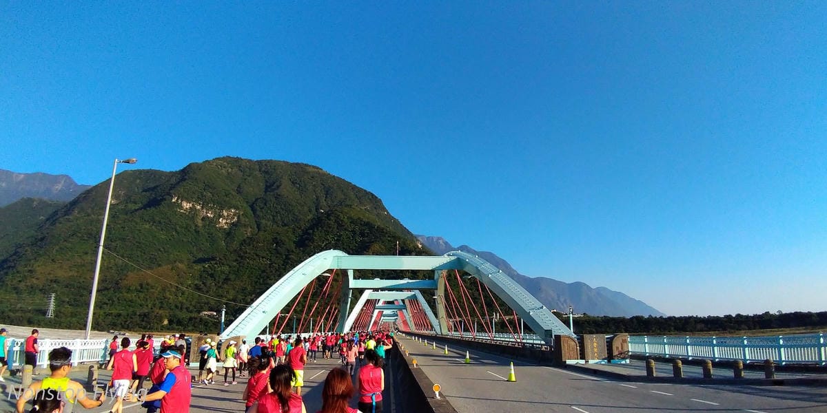 2018冬遊花蓮 兩天一夜小旅行 -太魯閣峽谷馬拉松、星巴克洄瀾門市、雲山水、太平洋公園