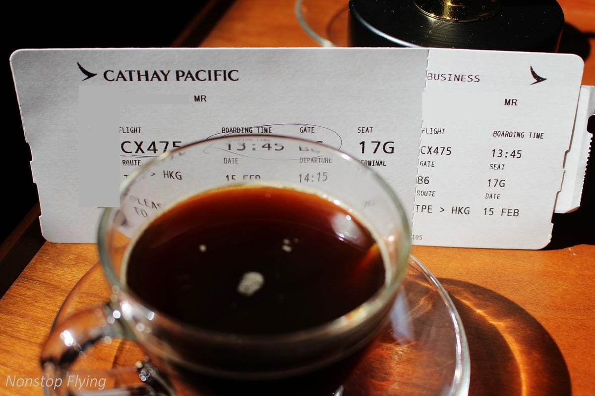 2019.02.15 國泰航空 CX475 台北-香港 A330-300商務艙飛行記錄 -長程版反魚骨平躺商務艙 - 第20張圖 2019.02.15 國泰航空 CX475 台北-香港 A330-300商務艙飛行記錄 -長程版反魚骨平躺商務艙