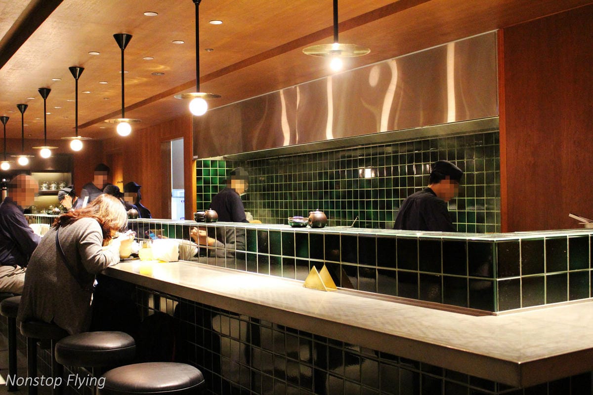 2019.02.15 國泰航空 CX475 台北-香港 A330-300商務艙飛行記錄 -長程版反魚骨平躺商務艙 - 第13張圖 2019.02.15 國泰航空 CX475 台北-香港 A330-300商務艙飛行記錄 -長程版反魚骨平躺商務艙