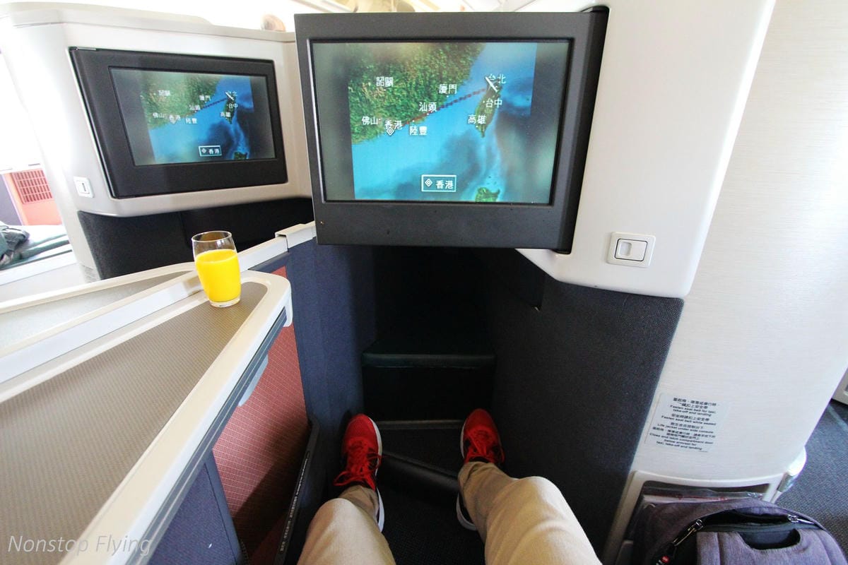 2019.02.15 國泰航空 CX475 台北-香港 A330-300商務艙飛行記錄 -長程版反魚骨平躺商務艙 - 第29張圖 2019.02.15 國泰航空 CX475 台北-香港 A330-300商務艙飛行記錄 -長程版反魚骨平躺商務艙