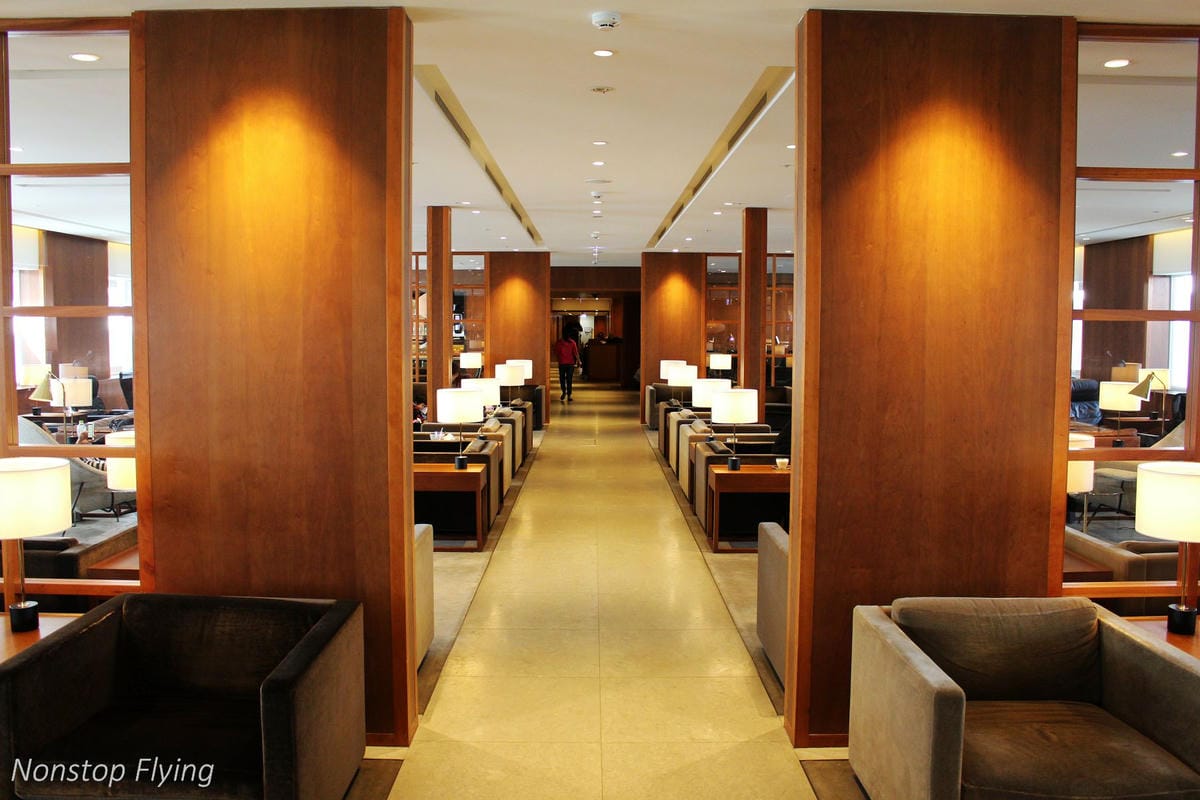 2019.02.15 國泰航空 CX475 台北-香港 A330-300商務艙飛行記錄 -長程版反魚骨平躺商務艙 - 第19張圖 2019.02.15 國泰航空 CX475 台北-香港 A330-300商務艙飛行記錄 -長程版反魚骨平躺商務艙