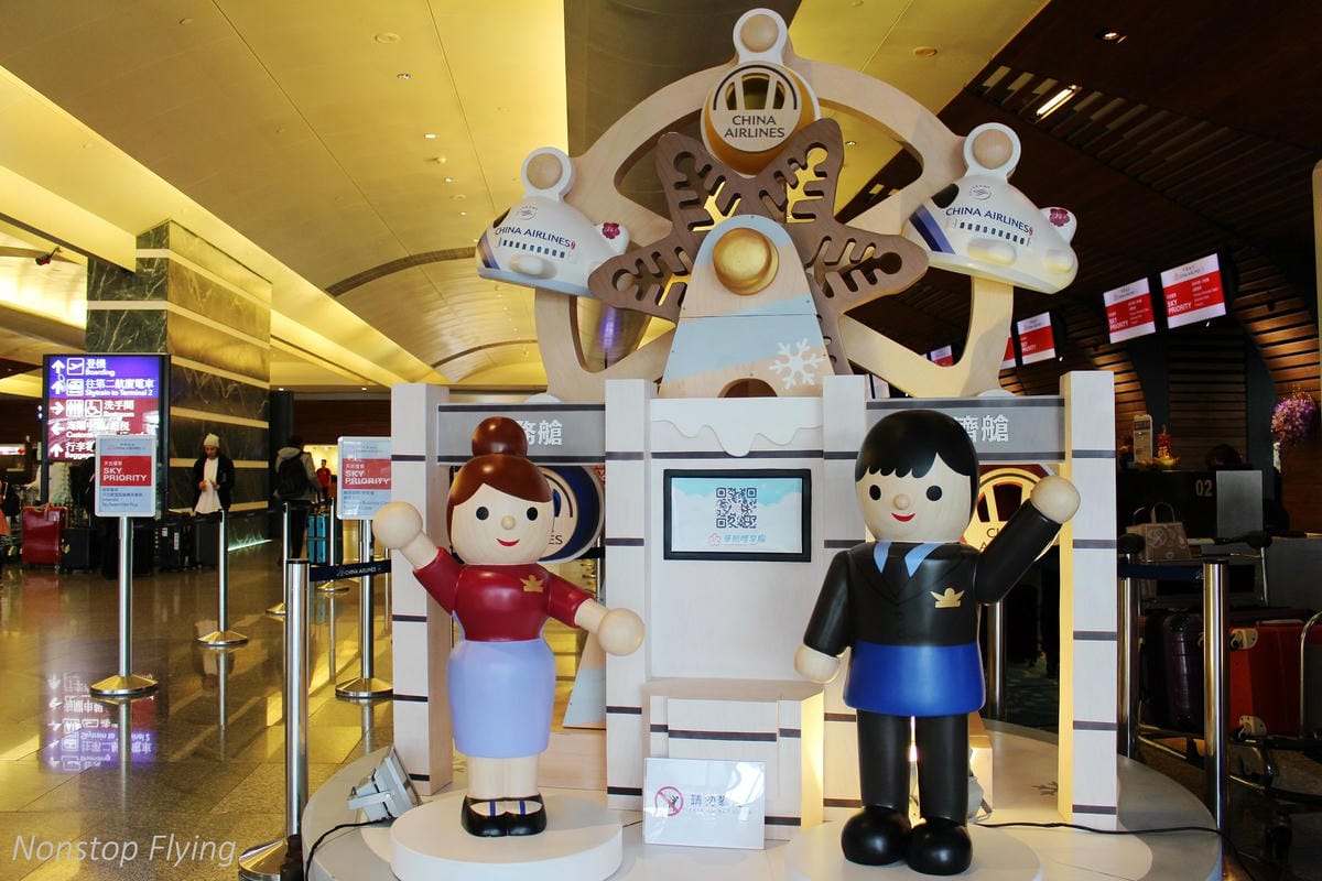 2019.02.15 國泰航空 CX475 台北-香港 A330-300商務艙飛行記錄 -長程版反魚骨平躺商務艙 - 第5張圖 2019.02.15 國泰航空 CX475 台北-香港 A330-300商務艙飛行記錄 -長程版反魚骨平躺商務艙