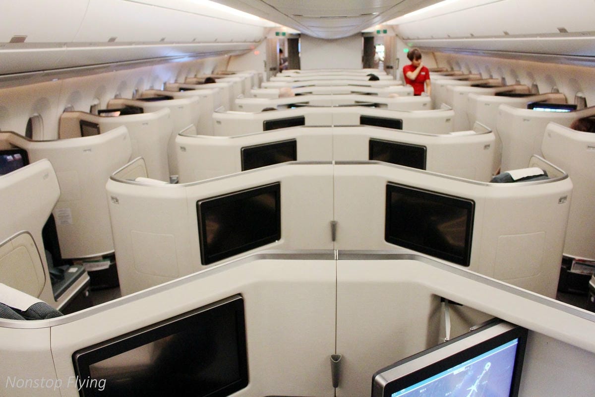 2019.02.17 國泰航空 CX402 香港-台北 A350-1000商務艙飛行記錄 -國泰最新旗艦機型