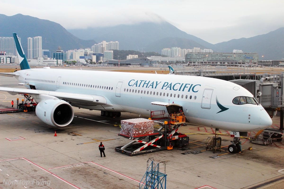 2019.02.17 國泰航空 CX402 香港-台北 A350-1000商務艙飛行記錄 -國泰最新旗艦機型