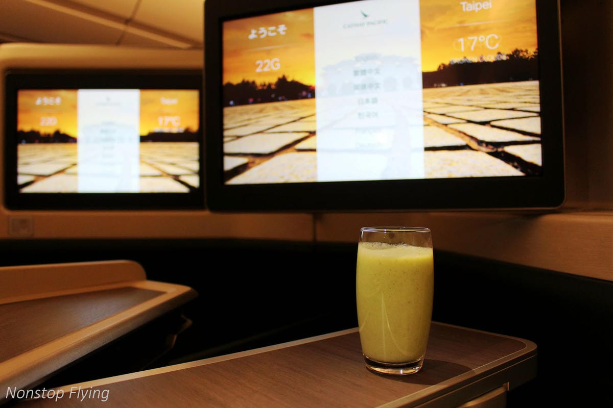 2019.02.17 國泰航空 CX402 香港-台北 A350-1000商務艙飛行記錄 -國泰最新旗艦機型