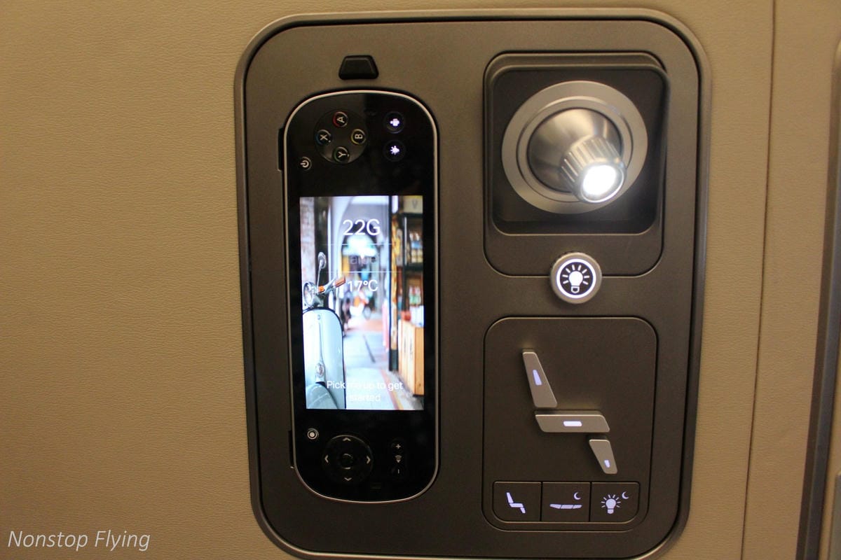 2019.02.17 國泰航空 CX402 香港-台北 A350-1000商務艙飛行記錄 -國泰最新旗艦機型