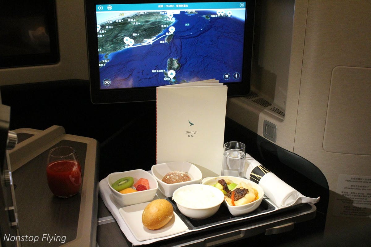 2019.02.17 國泰航空 CX402 香港-台北 A350-1000商務艙飛行記錄 -國泰最新旗艦機型