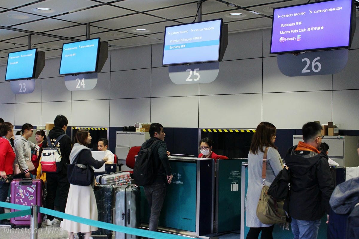 2019.02.17 國泰航空 CX402 香港-台北 A350-1000商務艙飛行記錄 -國泰最新旗艦機型