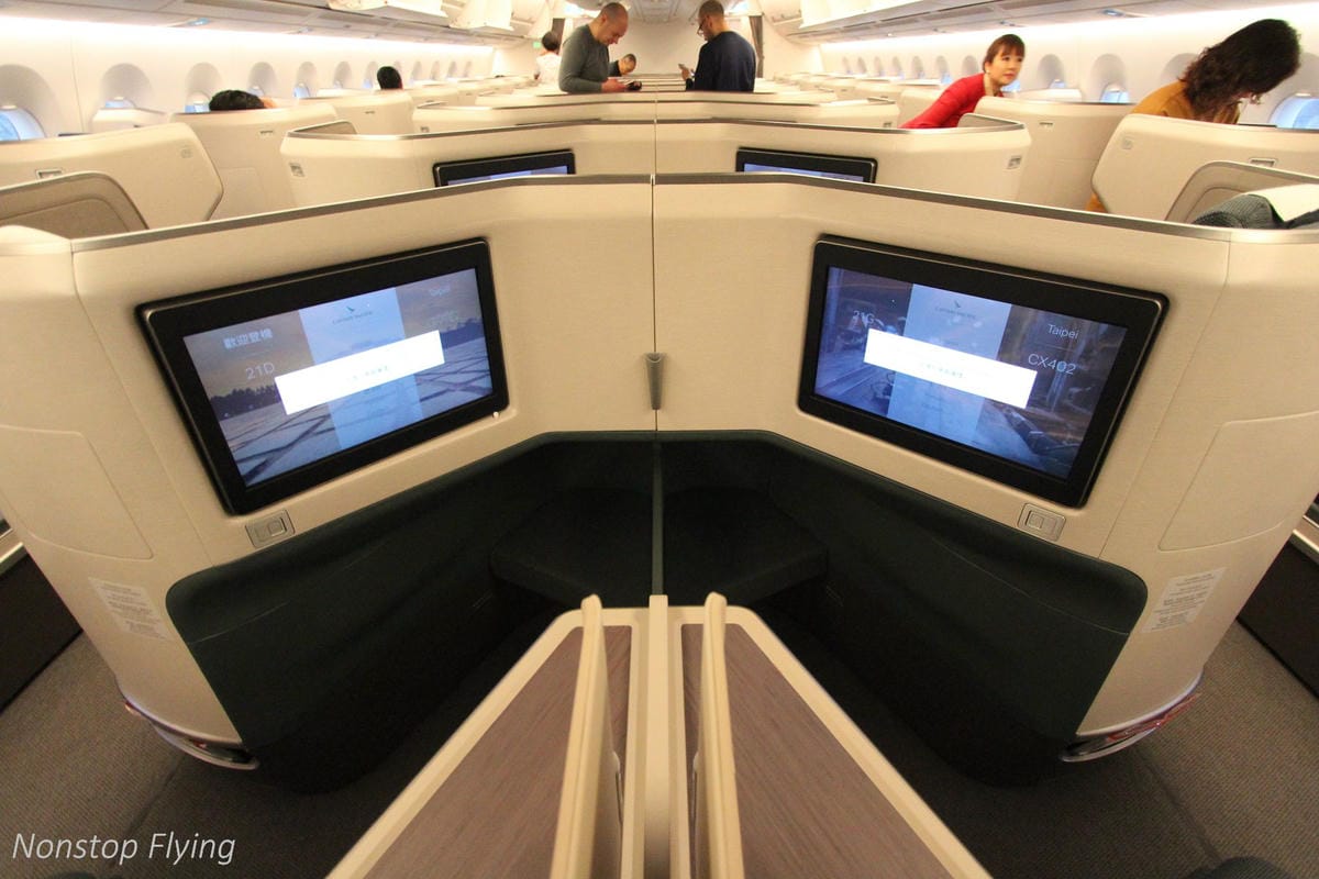 2019.02.17 國泰航空 CX402 香港-台北 A350-1000商務艙飛行記錄 -國泰最新旗艦機型