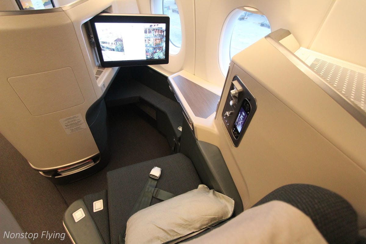 2019.02.17 國泰航空 CX402 香港-台北 A350-1000商務艙飛行記錄 -國泰最新旗艦機型