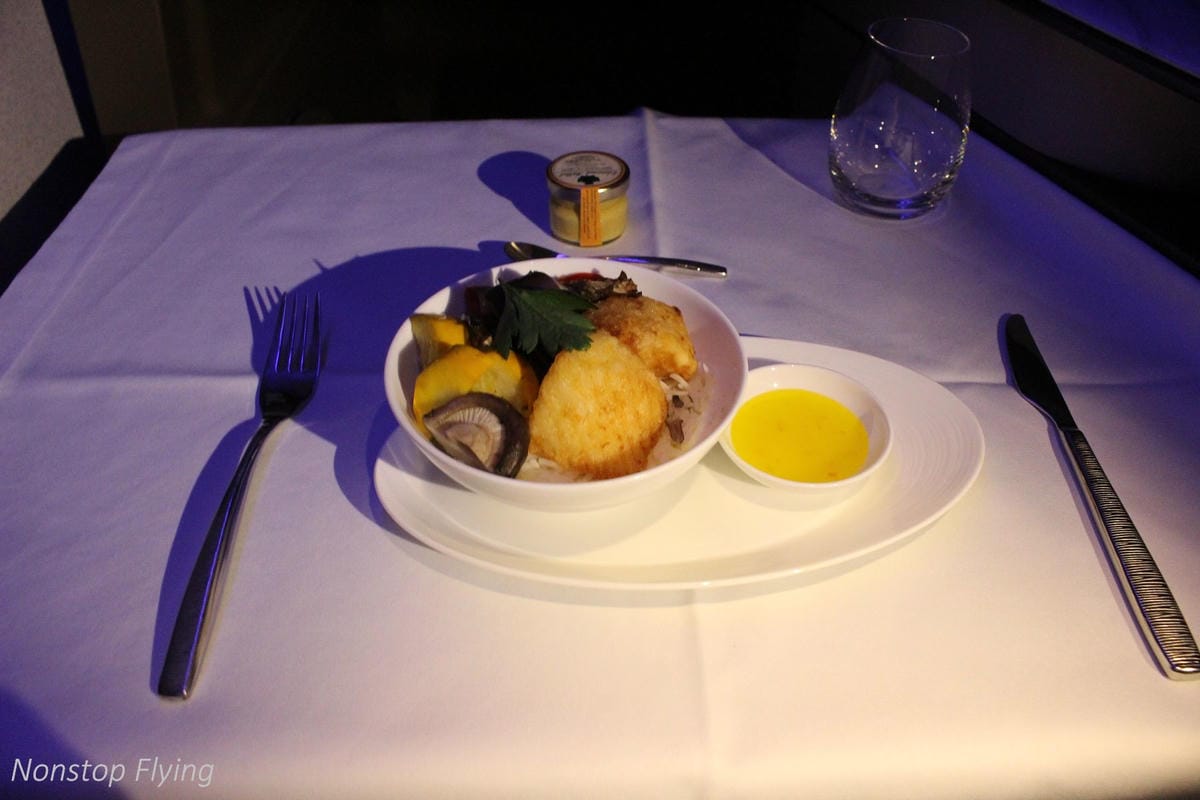 2019.04.17 卡達航空 QR815 香港-杜哈 Qsuite體驗 -波音777豪華包廂、五星級服務、吃到飽隨選菜單,全球最佳商務艙!