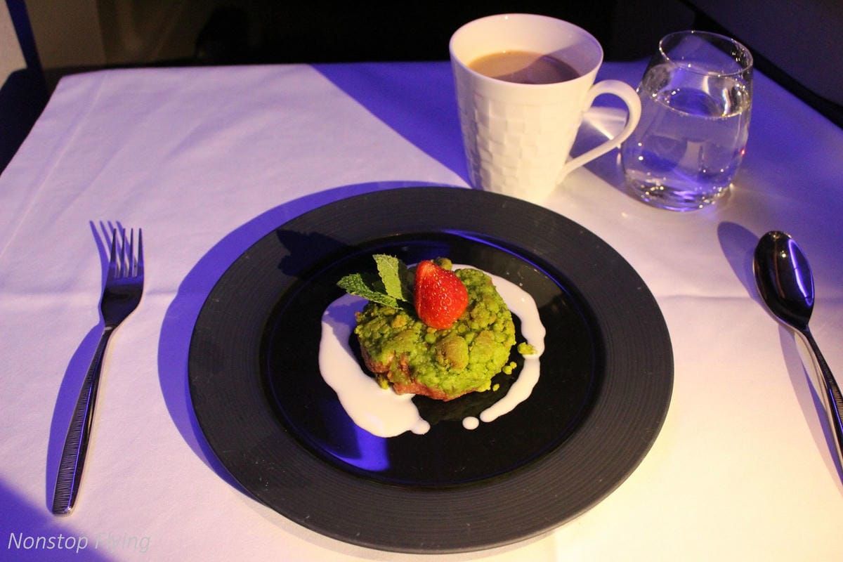 2019.04.17 卡達航空 QR815 香港-杜哈 Qsuite體驗 -波音777豪華包廂、五星級服務、吃到飽隨選菜單,全球最佳商務艙!