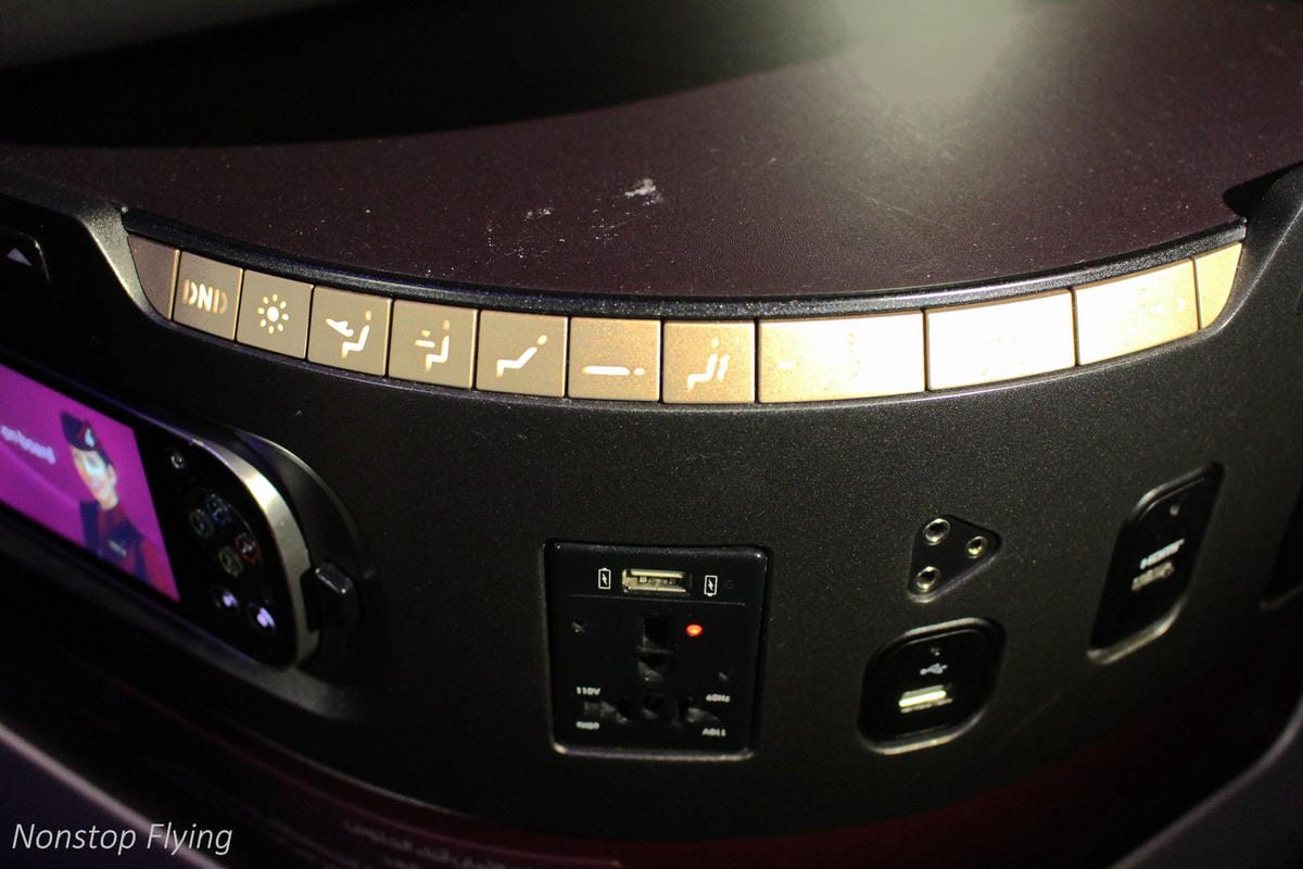 2019.04.17 卡達航空 QR815 香港-杜哈 Qsuite體驗 -波音777豪華包廂、五星級服務、吃到飽隨選菜單,全球最佳商務艙!