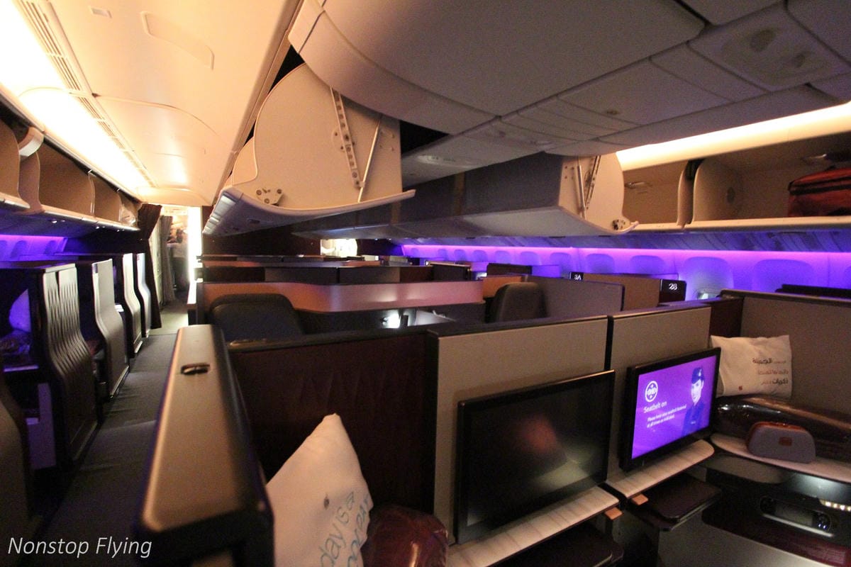 2019.04.17 卡達航空 QR815 香港-杜哈 Qsuite體驗 -波音777豪華包廂、五星級服務、吃到飽隨選菜單，全球最佳商務艙!