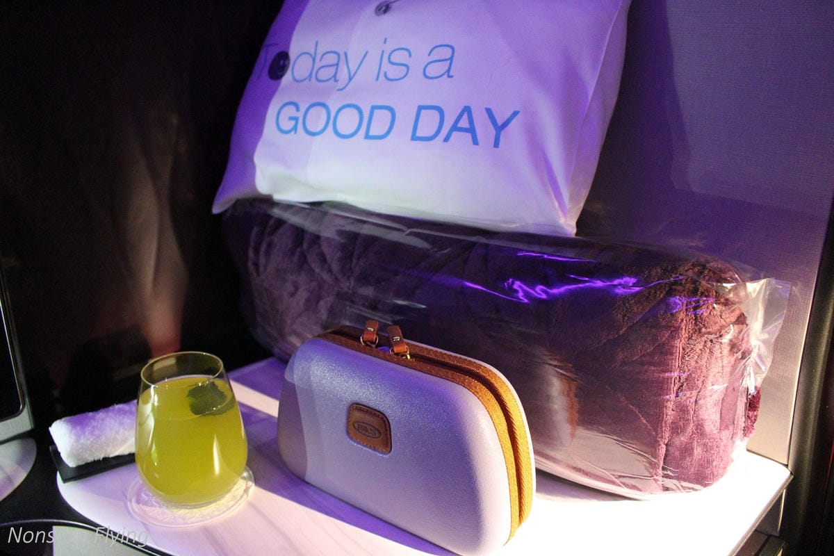 2019.04.17 卡達航空 QR815 香港-杜哈 Qsuite體驗 -波音777豪華包廂、五星級服務、吃到飽隨選菜單,全球最佳商務艙!