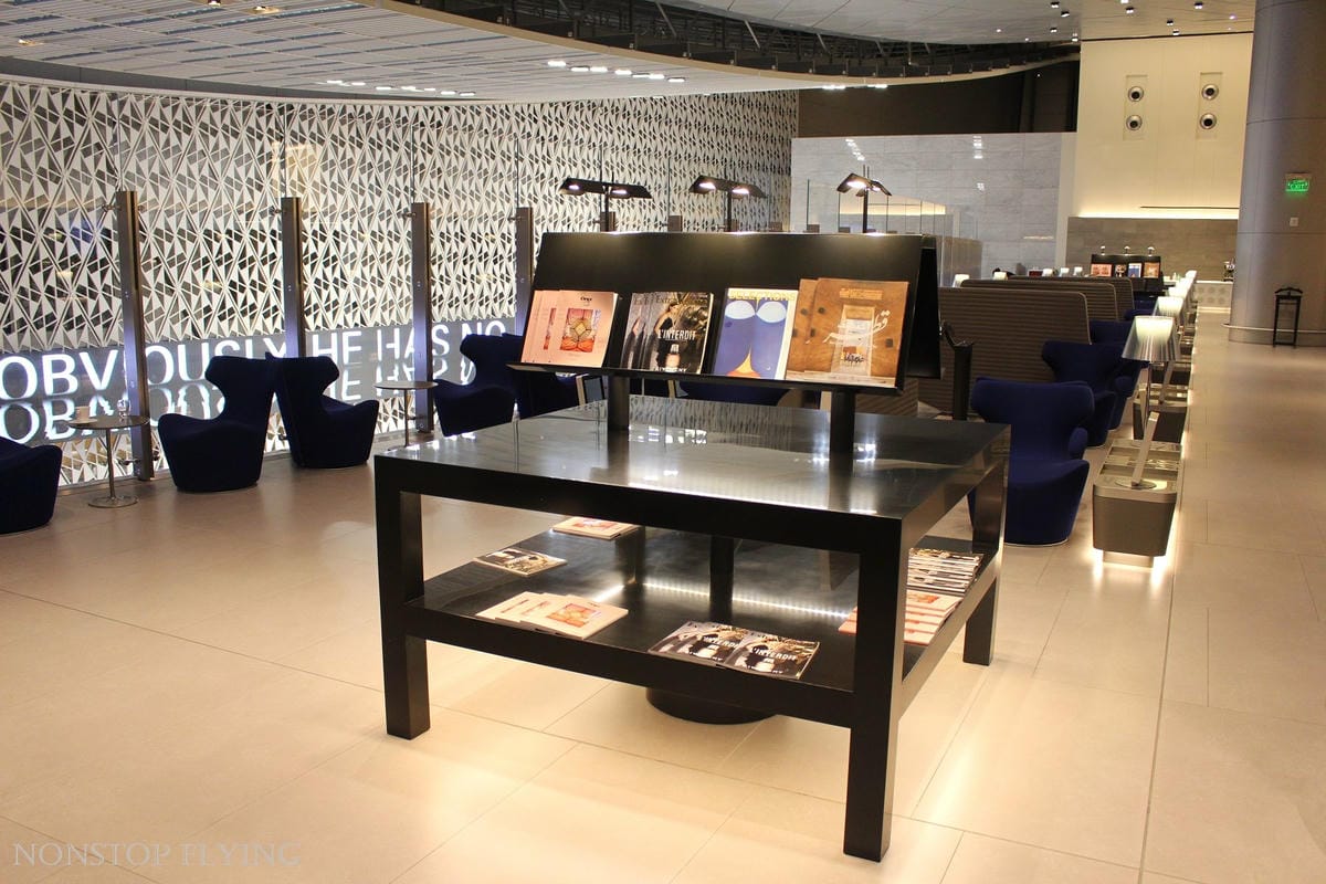 卡達航空 杜哈 Al Mourjan Business Lounge -主場旗艦商務貴賓室，雙層霸氣豪華空間，淋浴、休息、餐飲完整設施