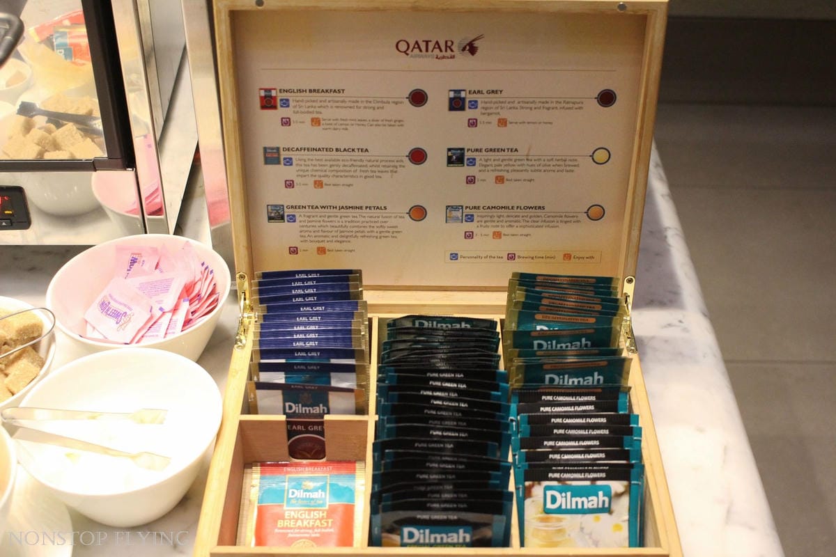 卡達航空 杜哈 Al Mourjan Business Lounge -主場旗艦商務貴賓室，雙層霸氣豪華空間，淋浴、休息、餐飲完整設施