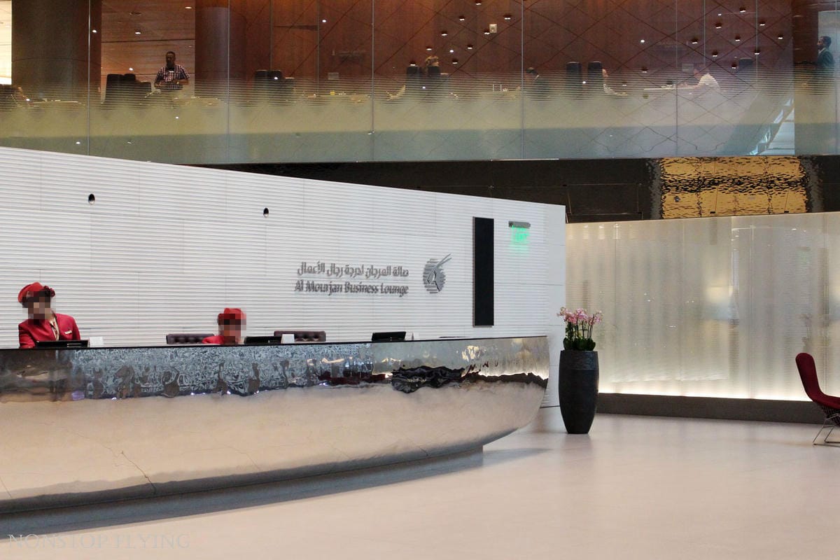 卡達航空 杜哈 Al Mourjan Business Lounge -主場旗艦商務貴賓室，雙層霸氣豪華空間，淋浴、休息、餐飲完整設施