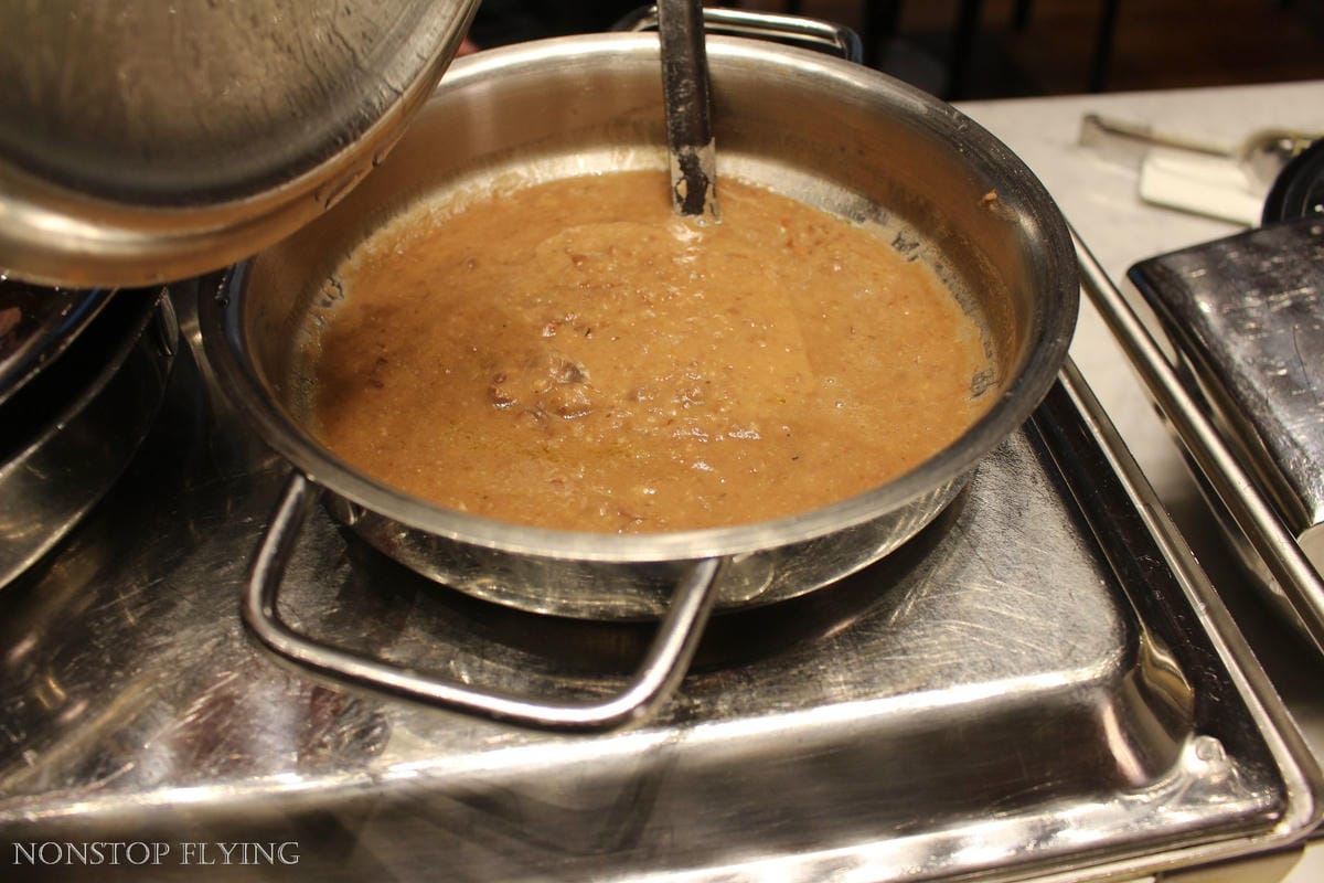 卡達航空 杜哈 Al Mourjan Business Lounge -主場旗艦商務貴賓室，雙層霸氣豪華空間，淋浴、休息、餐飲完整設施