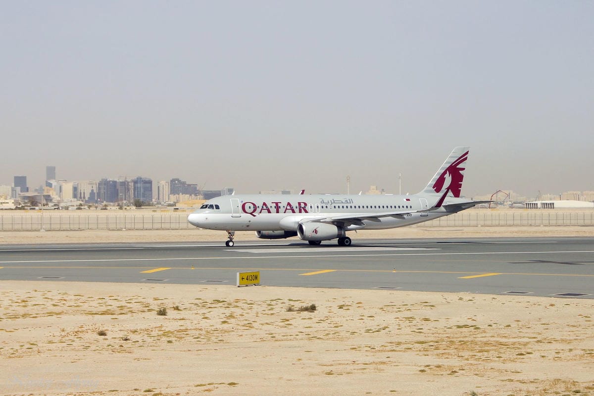 2019.04.17 卡達航空 QR327 杜哈-倫敦蓋威克 787-8商務艙 飛行記錄 -全平躺座椅、隨選餐飲、五星級服務 - 第32張圖 2019.04.17 卡達航空 QR327 杜哈-倫敦蓋威克 787-8商務艙 飛行記錄 -全平躺座椅、隨選餐飲、五星級服務