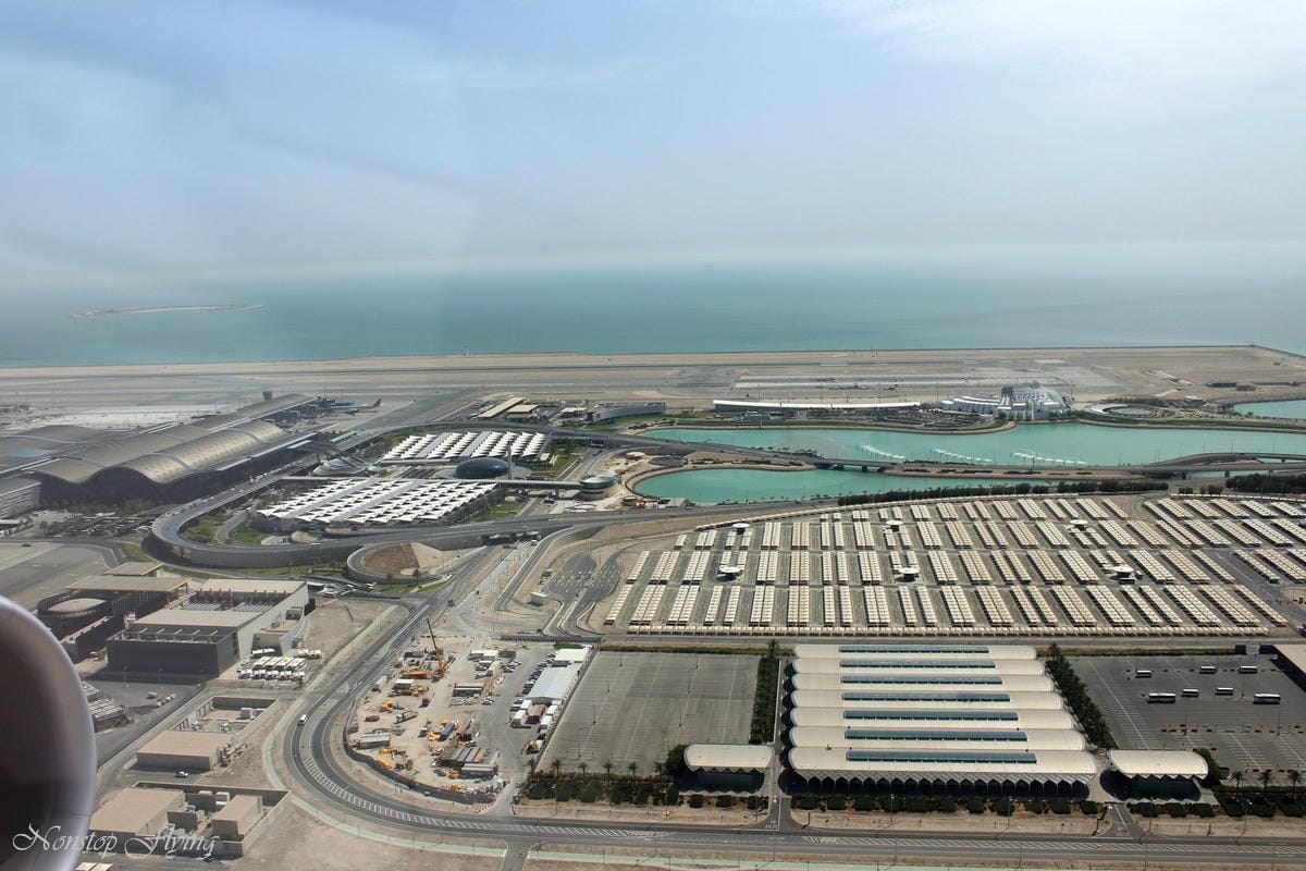 2019.04.17 卡達航空 QR327 杜哈-倫敦蓋威克 787-8商務艙 飛行記錄 -全平躺座椅、隨選餐飲、五星級服務 - 第40張圖 2019.04.17 卡達航空 QR327 杜哈-倫敦蓋威克 787-8商務艙 飛行記錄 -全平躺座椅、隨選餐飲、五星級服務