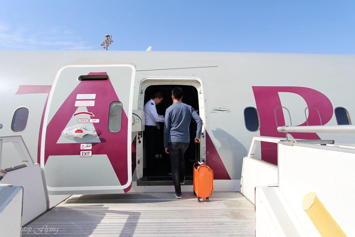 2019.04.17 卡達航空 QR327 杜哈-倫敦蓋威克 787-8商務艙 飛行記錄 -全平躺座椅、隨選餐飲、五星級服務 - 第9張圖 2019.04.17 卡達航空 QR327 杜哈-倫敦蓋威克 787-8商務艙 飛行記錄 -全平躺座椅、隨選餐飲、五星級服務