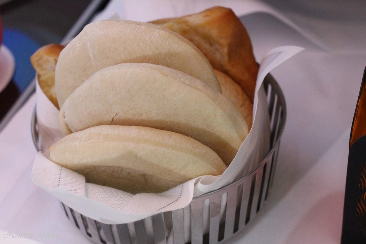 2019.04.17 卡達航空 QR327 杜哈-倫敦蓋威克 787-8商務艙 飛行記錄 -全平躺座椅、隨選餐飲、五星級服務 - 第54張圖 2019.04.17 卡達航空 QR327 杜哈-倫敦蓋威克 787-8商務艙 飛行記錄 -全平躺座椅、隨選餐飲、五星級服務