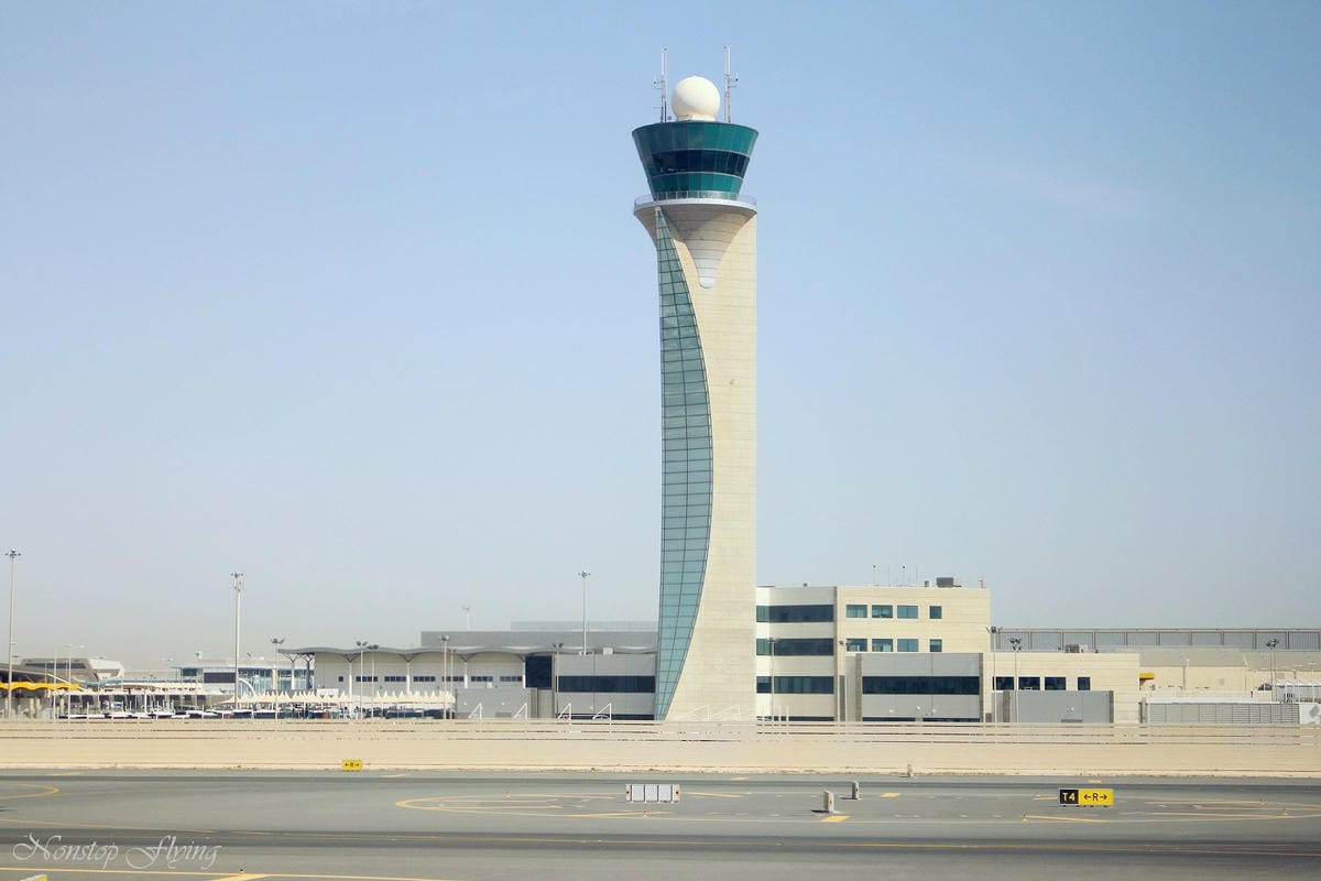 2019.04.17 卡達航空 QR327 杜哈-倫敦蓋威克 787-8商務艙 飛行記錄 -全平躺座椅、隨選餐飲、五星級服務 - 第27張圖 2019.04.17 卡達航空 QR327 杜哈-倫敦蓋威克 787-8商務艙 飛行記錄 -全平躺座椅、隨選餐飲、五星級服務