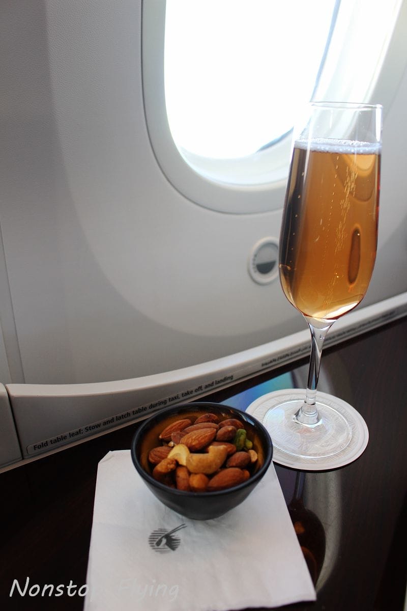 2019.04.26 卡達航空 QR328 倫敦蓋威克-杜哈 787-8商務艙 飛行記錄 -全平躺座椅、隨選餐飲、五星服務 - 第51張圖 2019.04.26 卡達航空 QR328 倫敦蓋威克-杜哈 787-8商務艙 飛行記錄 -全平躺座椅、隨選餐飲、五星服務