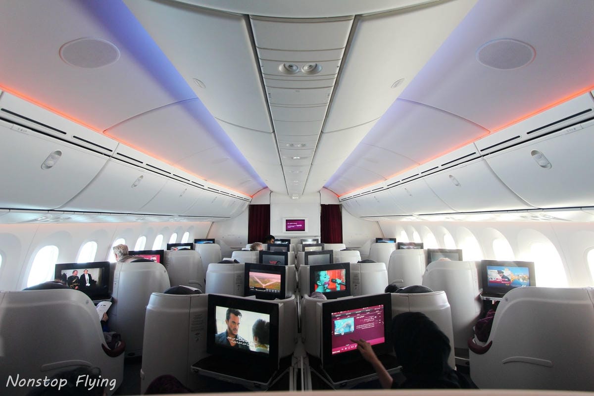 2019.04.26 卡達航空 QR328 倫敦蓋威克-杜哈 787-8商務艙 飛行記錄 -全平躺座椅、隨選餐飲、五星服務 - 第49張圖 2019.04.26 卡達航空 QR328 倫敦蓋威克-杜哈 787-8商務艙 飛行記錄 -全平躺座椅、隨選餐飲、五星服務