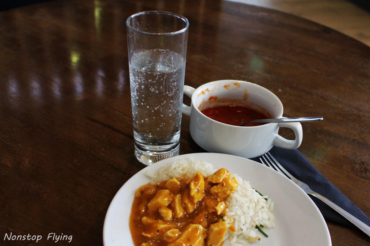 2019.04.26 卡達航空 QR328 倫敦蓋威克-杜哈 787-8商務艙 飛行記錄 -全平躺座椅、隨選餐飲、五星服務 - 第21張圖 2019.04.26 卡達航空 QR328 倫敦蓋威克-杜哈 787-8商務艙 飛行記錄 -全平躺座椅、隨選餐飲、五星服務