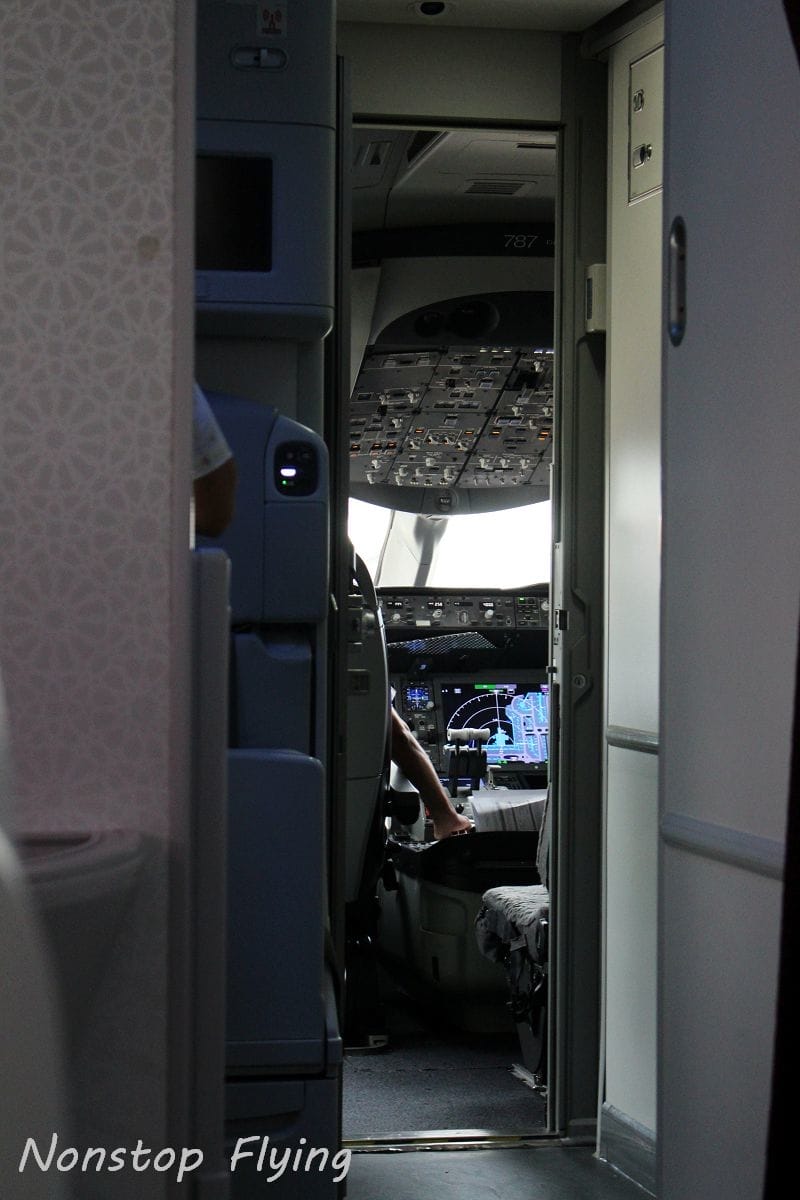 2019.04.26 卡達航空 QR328 倫敦蓋威克-杜哈 787-8商務艙 飛行記錄 -全平躺座椅、隨選餐飲、五星服務 - 第36張圖 2019.04.26 卡達航空 QR328 倫敦蓋威克-杜哈 787-8商務艙 飛行記錄 -全平躺座椅、隨選餐飲、五星服務