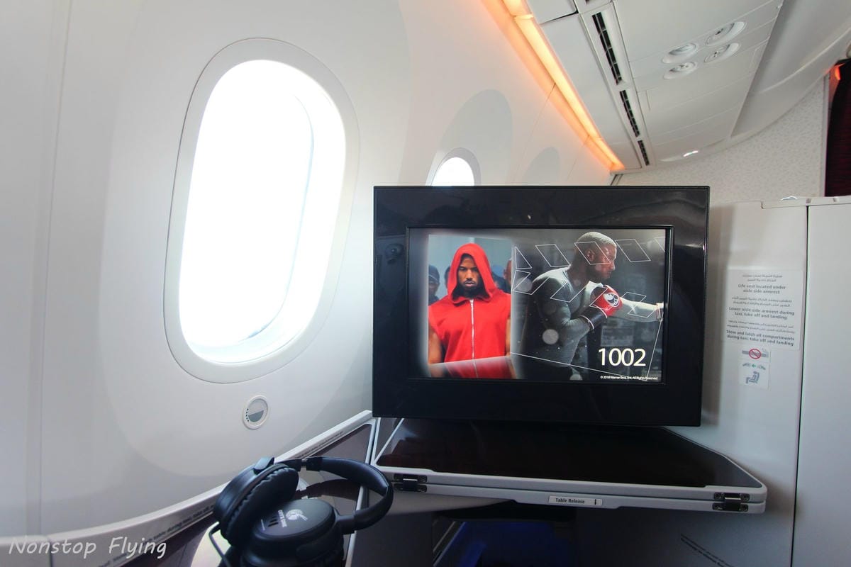 2019.04.26 卡達航空 QR328 倫敦蓋威克-杜哈 787-8商務艙 飛行記錄 -全平躺座椅、隨選餐飲、五星服務 - 第48張圖 2019.04.26 卡達航空 QR328 倫敦蓋威克-杜哈 787-8商務艙 飛行記錄 -全平躺座椅、隨選餐飲、五星服務