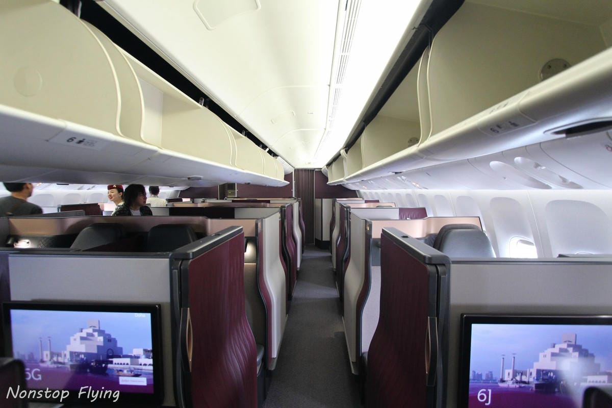 2019.04.27 卡達航空 QR816 杜哈-香港 777-300ER Qsuite商務艙 -豪華個人包廂、五星級服務、隨選菜單、名牌備品 - 第10張圖 2019.04.27 卡達航空 QR816 杜哈-香港 777-300ER Qsuite商務艙 -豪華個人包廂、五星級服務、隨選菜單、名牌備品