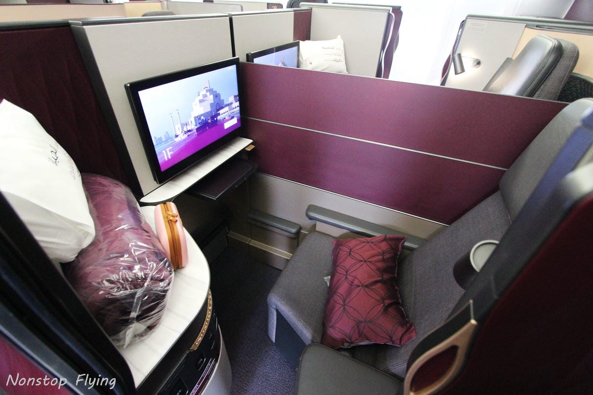 2019.04.27 卡達航空 QR816 杜哈-香港 777-300ER Qsuite商務艙 -豪華個人包廂、五星級服務、隨選菜單、名牌備品 - 第11張圖 2019.04.27 卡達航空 QR816 杜哈-香港 777-300ER Qsuite商務艙 -豪華個人包廂、五星級服務、隨選菜單、名牌備品